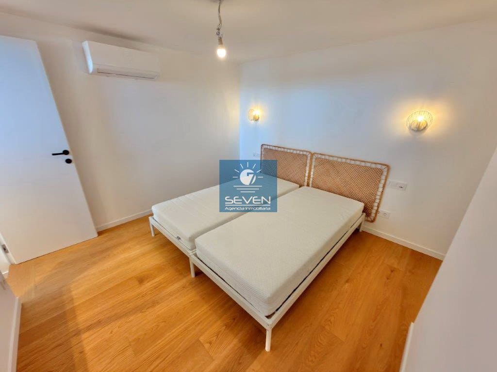 3 bedroom Townhouse for sale in La Herradura - € 370,000 (Ref: 9811410)