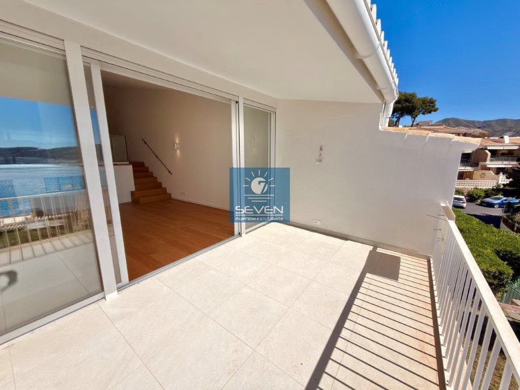 3 bedroom Townhouse for sale in La Herradura - € 370,000 (Ref: 9811410)