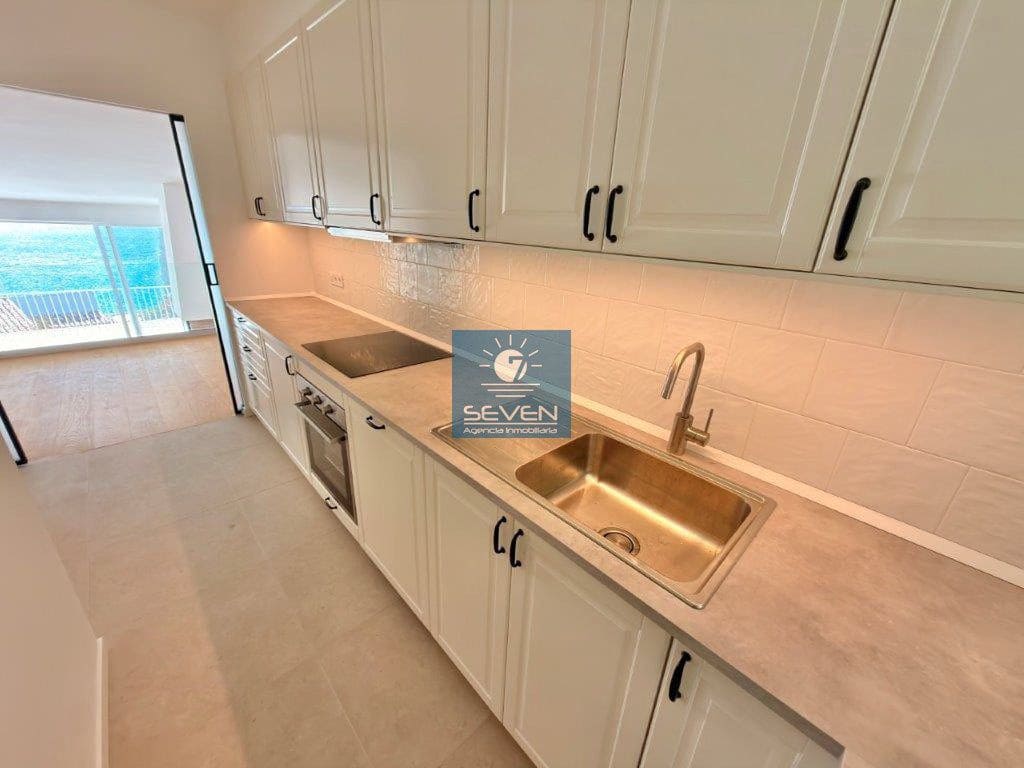 3 bedroom Townhouse for sale in La Herradura - € 370,000 (Ref: 9811410)