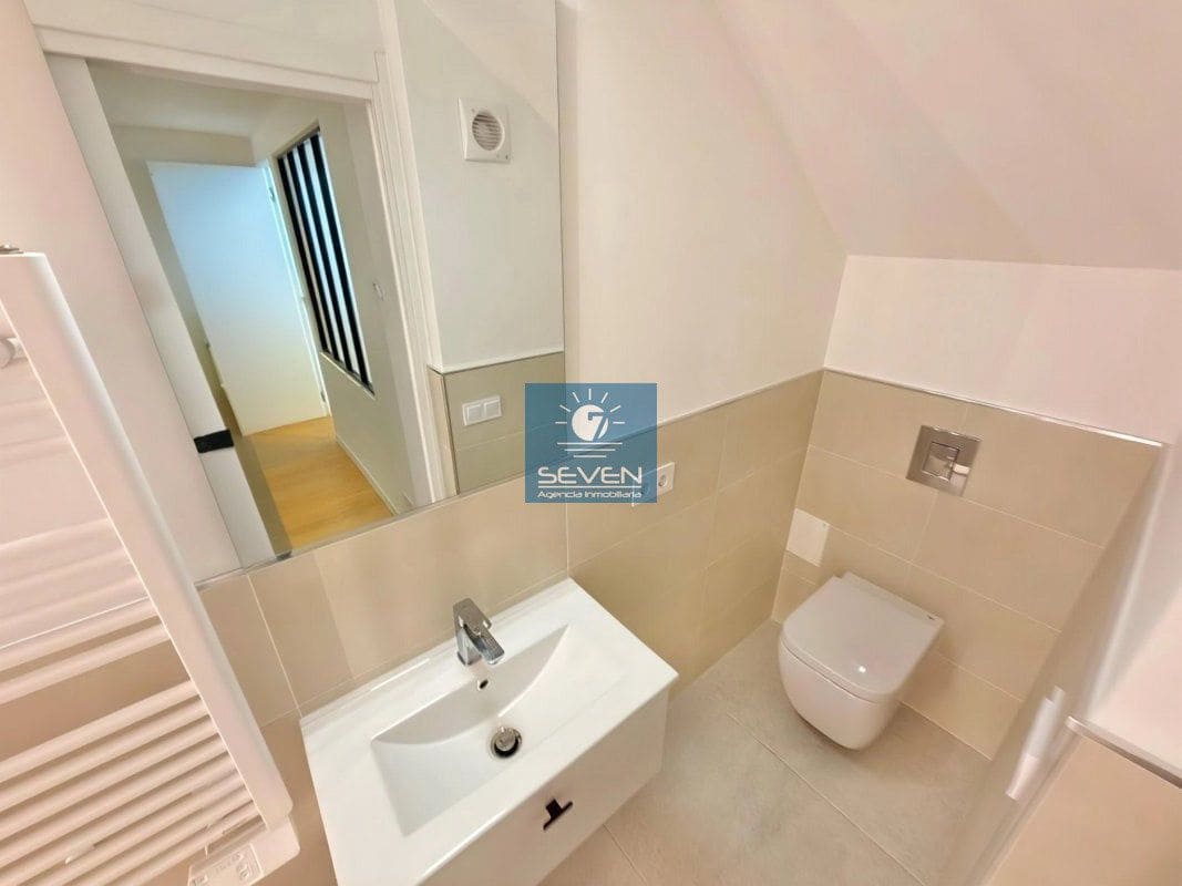 3 bedroom Townhouse for sale in La Herradura - € 370,000 (Ref: 9811410)