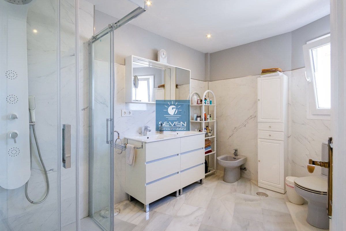 2 bedroom Villa for sale in Almunecar with pool garage - € 598,000 (Ref: 9850980)