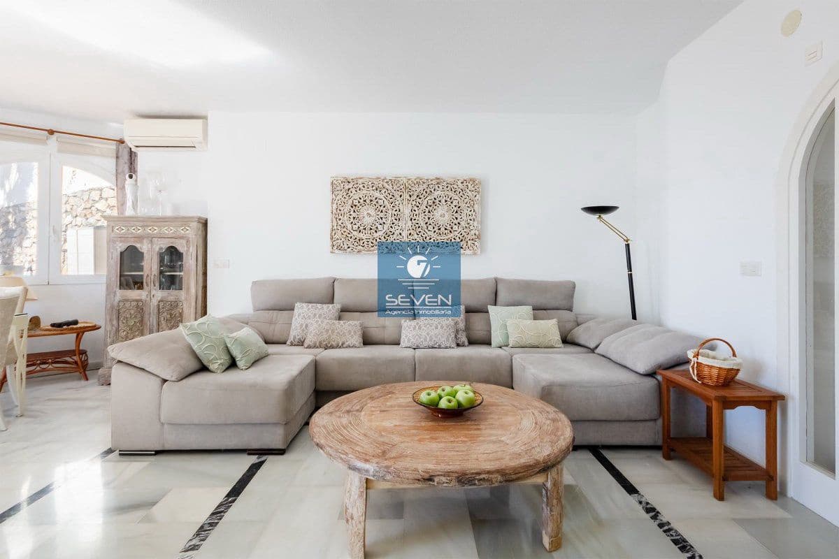 2 bedroom Villa for sale in Almunecar with pool garage - € 598,000 (Ref: 9850980)