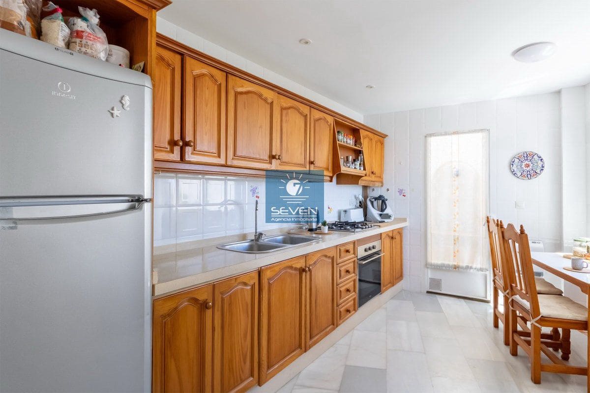 2 bedroom Villa for sale in Almunecar with pool garage - € 598,000 (Ref: 9850980)