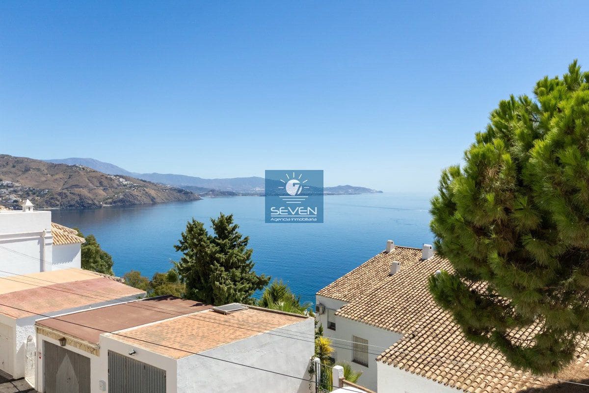2 bedroom Villa for sale in Almunecar with pool garage - € 598,000 (Ref: 9850980)