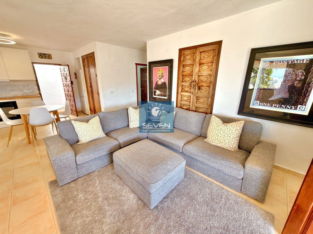 3 bedroom Villa for sale in La Herradura with garage - € 850,000 (Ref: 9861702)