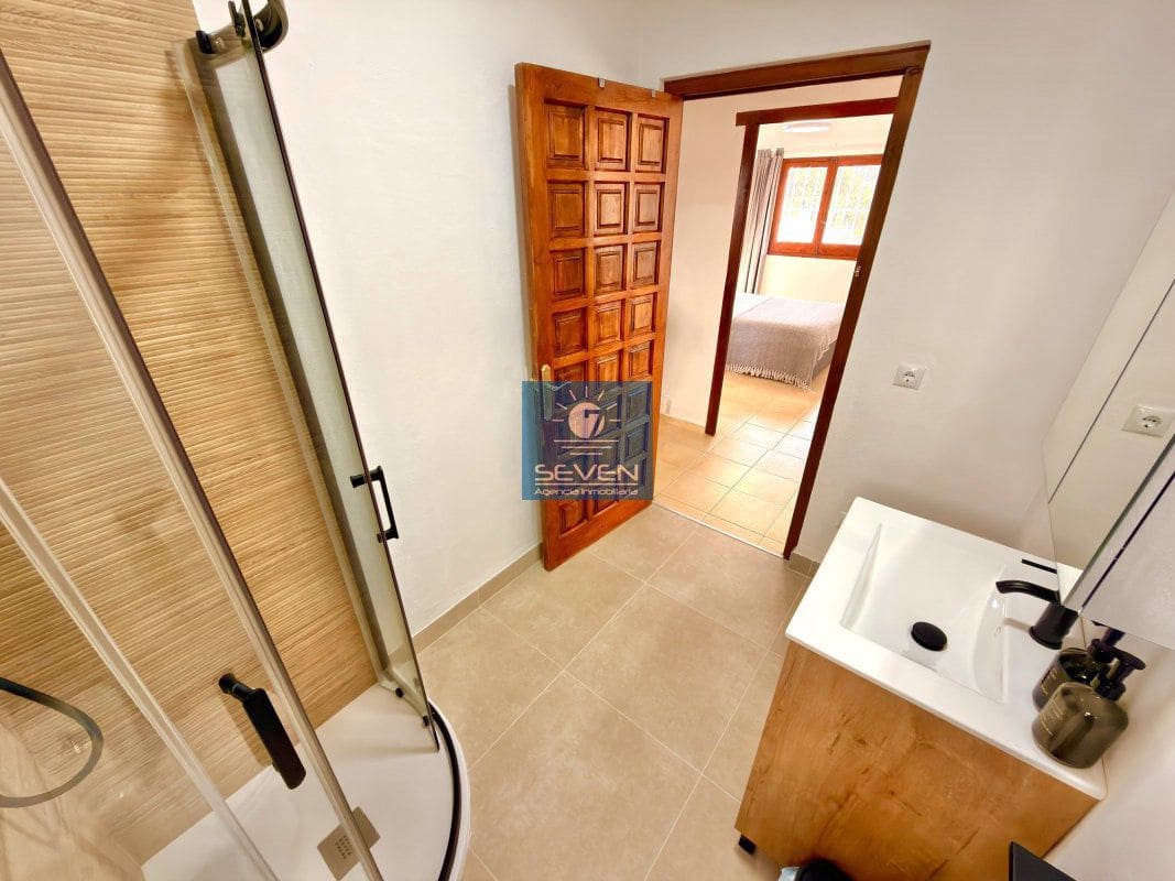 3 bedroom Villa for sale in La Herradura with garage - € 850,000 (Ref: 9861702)