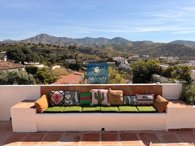3 slaapkamer Villa te koop in La Herradura, Almuñécar met garage - € 850.000 (Ref: 9861702)