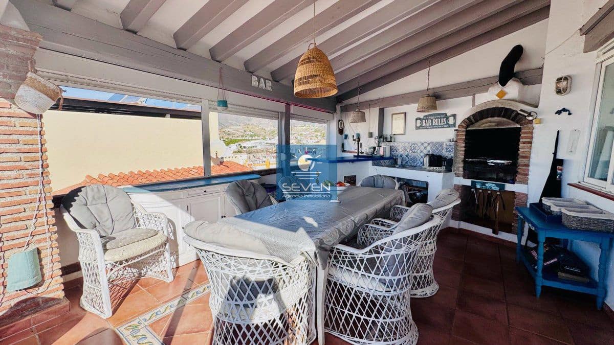 4 soveværelse Byhus til salg i La Herradura med garage - € 699.000 (Ref: 9889998)