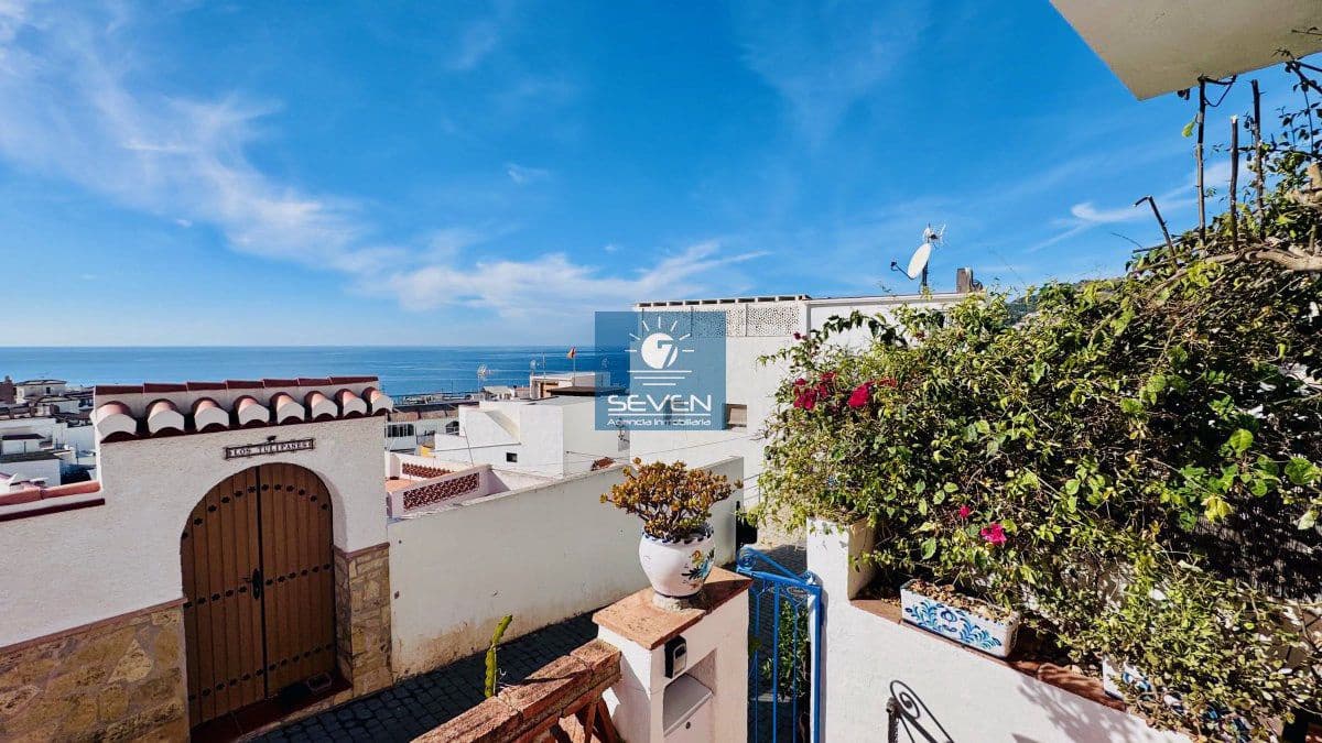4 soveværelse Byhus til salg i La Herradura med garage - € 699.000 (Ref: 9889998)