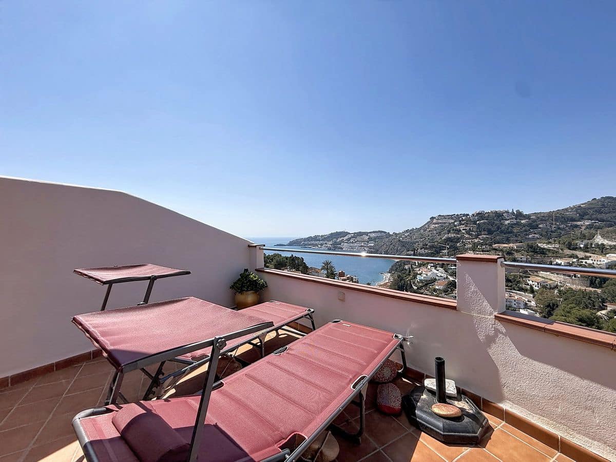 4 bedroom Villa for sale in Cotobro with pool garage - € 749,000 (Ref: 9941964)