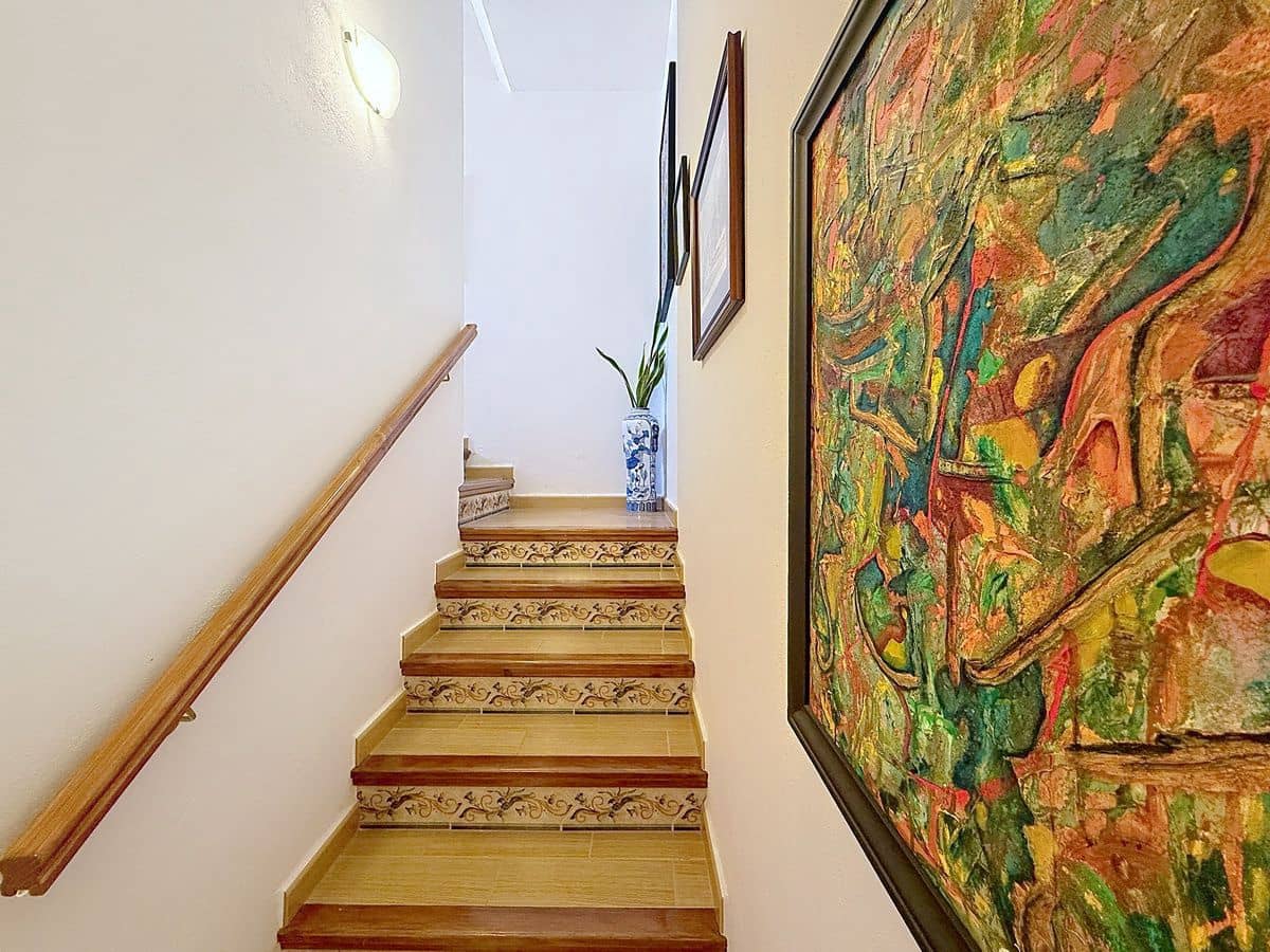 4 bedroom Villa for sale in Cotobro with pool garage - € 749,000 (Ref: 9941964)