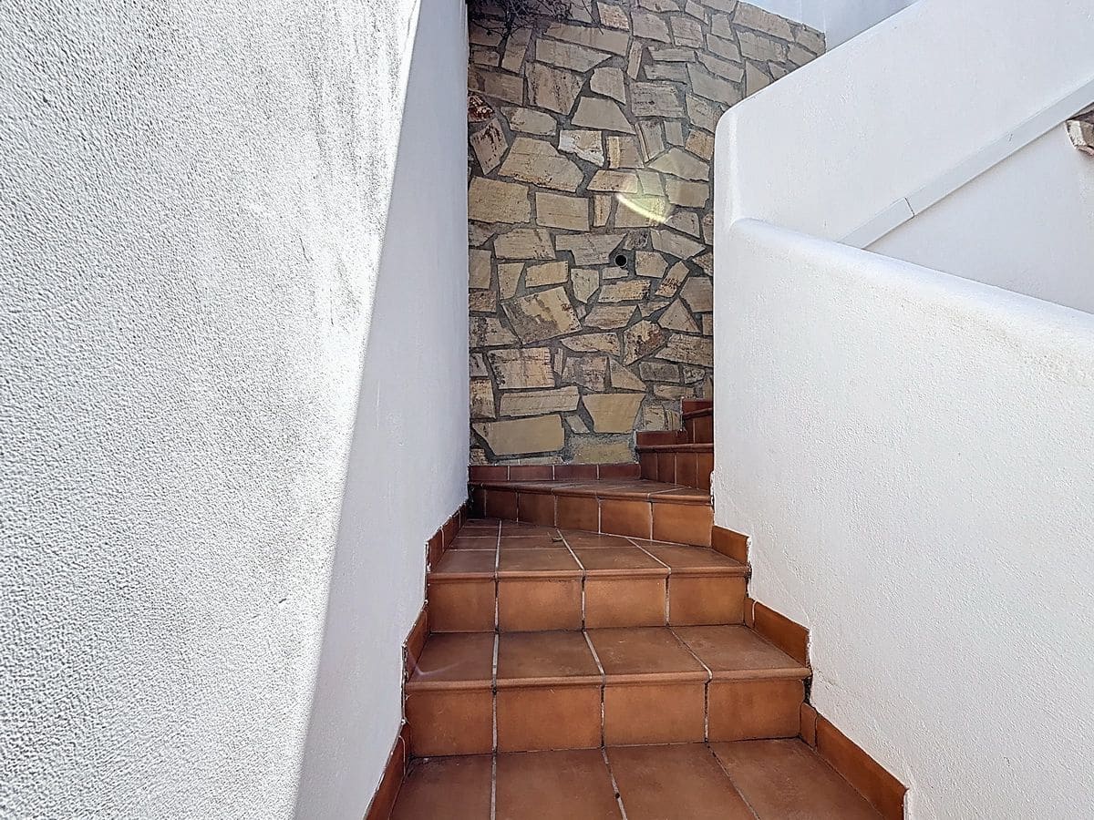 4 bedroom Villa for sale in Cotobro with pool garage - € 749,000 (Ref: 9941964)