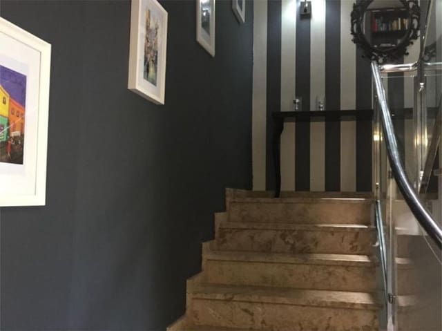 5 sypialnia Willa na sprzedaż w Escandinavia - Cautivador, Alfaz del Pi / L'Alfàs del Pi z basenem garażem - 550 000 € (Ref: 9241035)