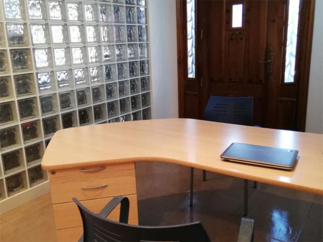 5 sypialnia Willa na sprzedaż w Alfaz del Pi / L'Alfas del Pi z basenem garażem - 550 000 € (Ref: 9241035)