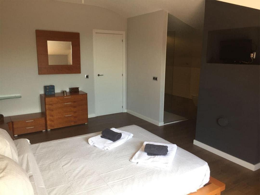 5 sypialnia Willa na sprzedaż w Alfaz del Pi / L'Alfas del Pi z basenem garażem - 550 000 € (Ref: 9241035)