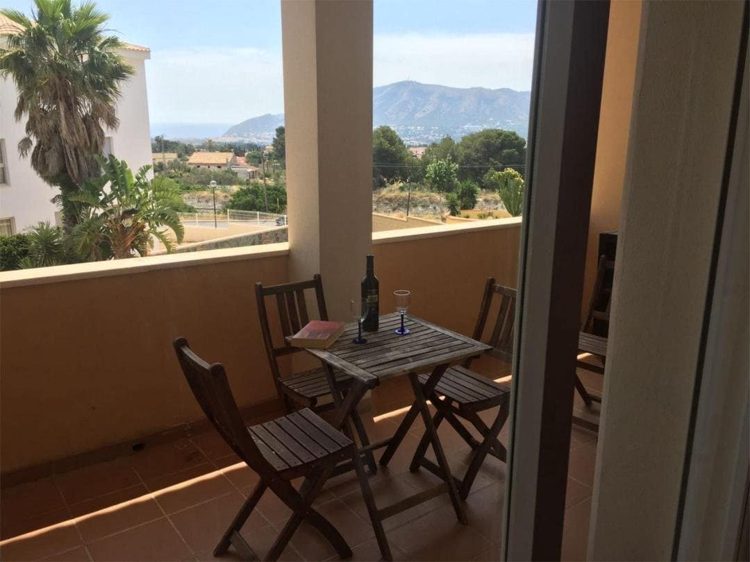 5 sypialnia Willa na sprzedaż w Alfaz del Pi / L'Alfas del Pi z basenem garażem - 550 000 € (Ref: 9241035)