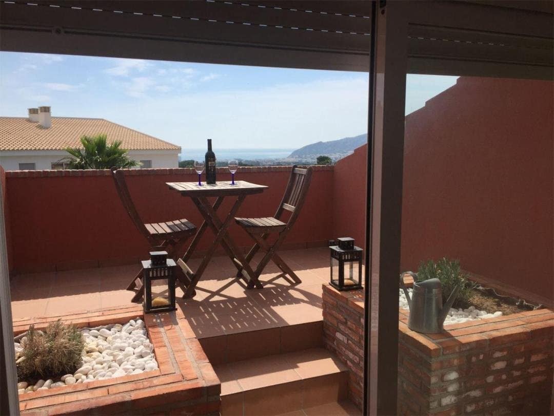 5 sypialnia Willa na sprzedaż w Alfaz del Pi / L'Alfas del Pi z basenem garażem - 550 000 € (Ref: 9241035)