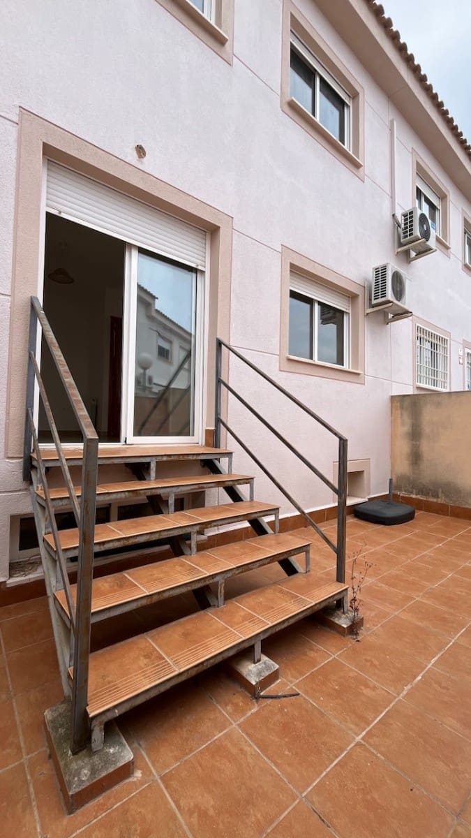 2 soverom Kjedet enebolig til salgs i Polop med svømmebasseng garasje - € 223 000 (Ref: 9241037)