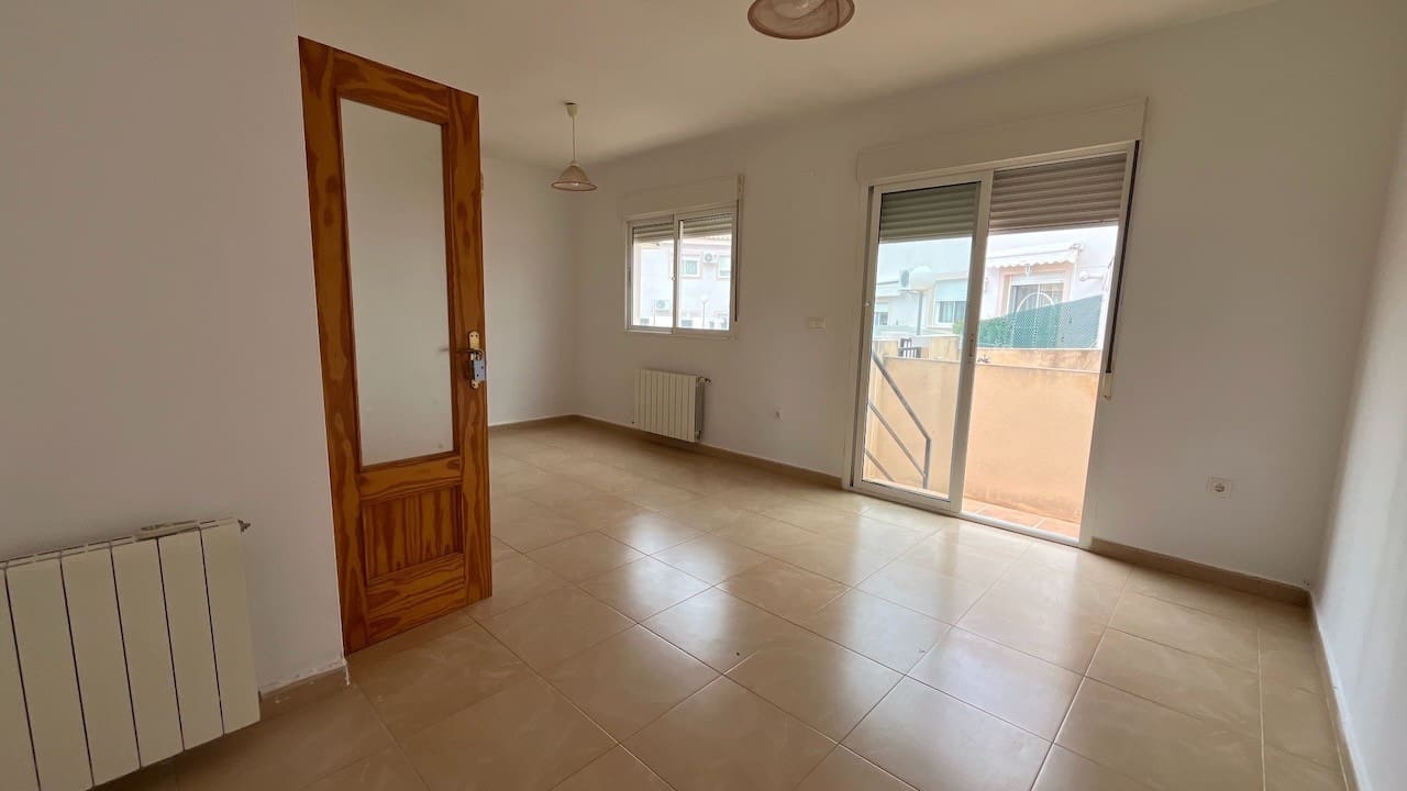 2 soverom Kjedet enebolig til salgs i Polop med svømmebasseng garasje - € 223 000 (Ref: 9241037)