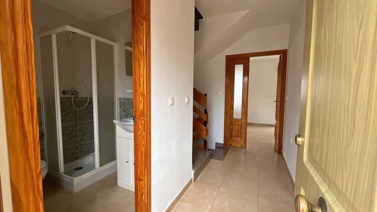 2 soverom Kjedet enebolig til salgs i Polop med svømmebasseng garasje - € 223 000 (Ref: 9241037)