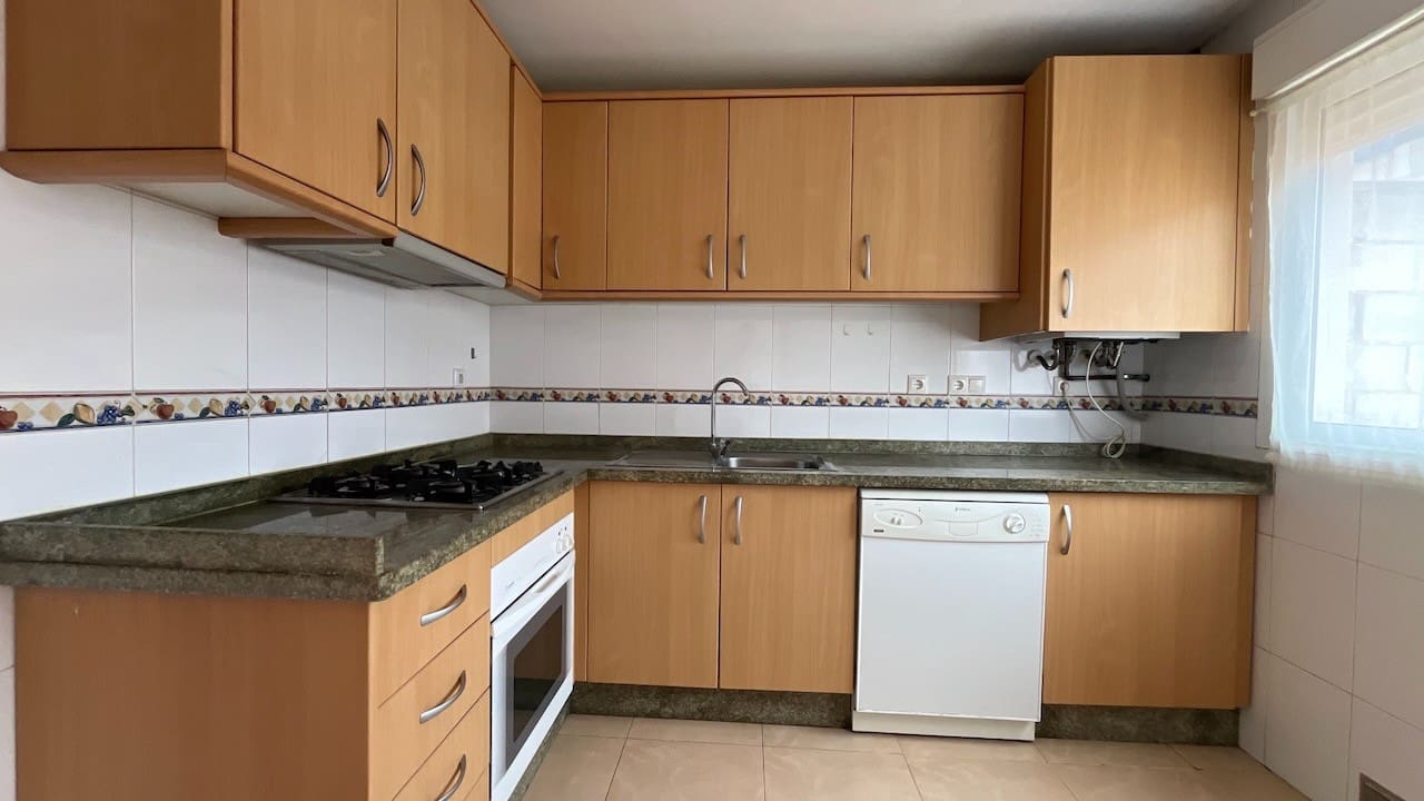 2 soverom Kjedet enebolig til salgs i Polop med svømmebasseng garasje - € 223 000 (Ref: 9241037)