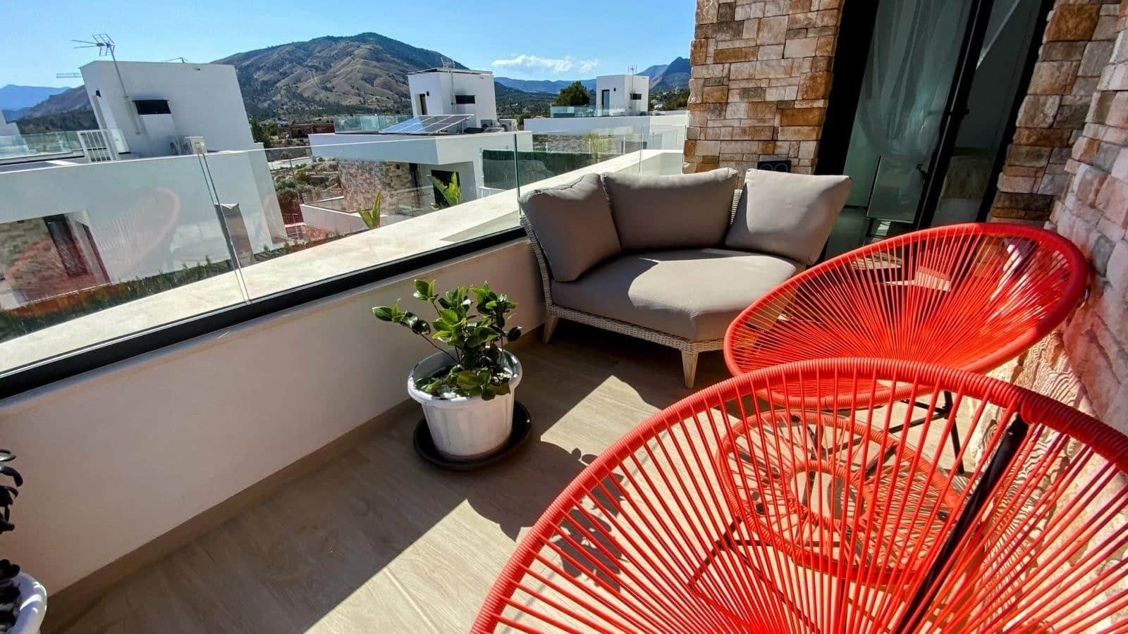 4 bedroom Villa for sale in Finestrat with pool garage - € 799,000 (Ref: 9241045)