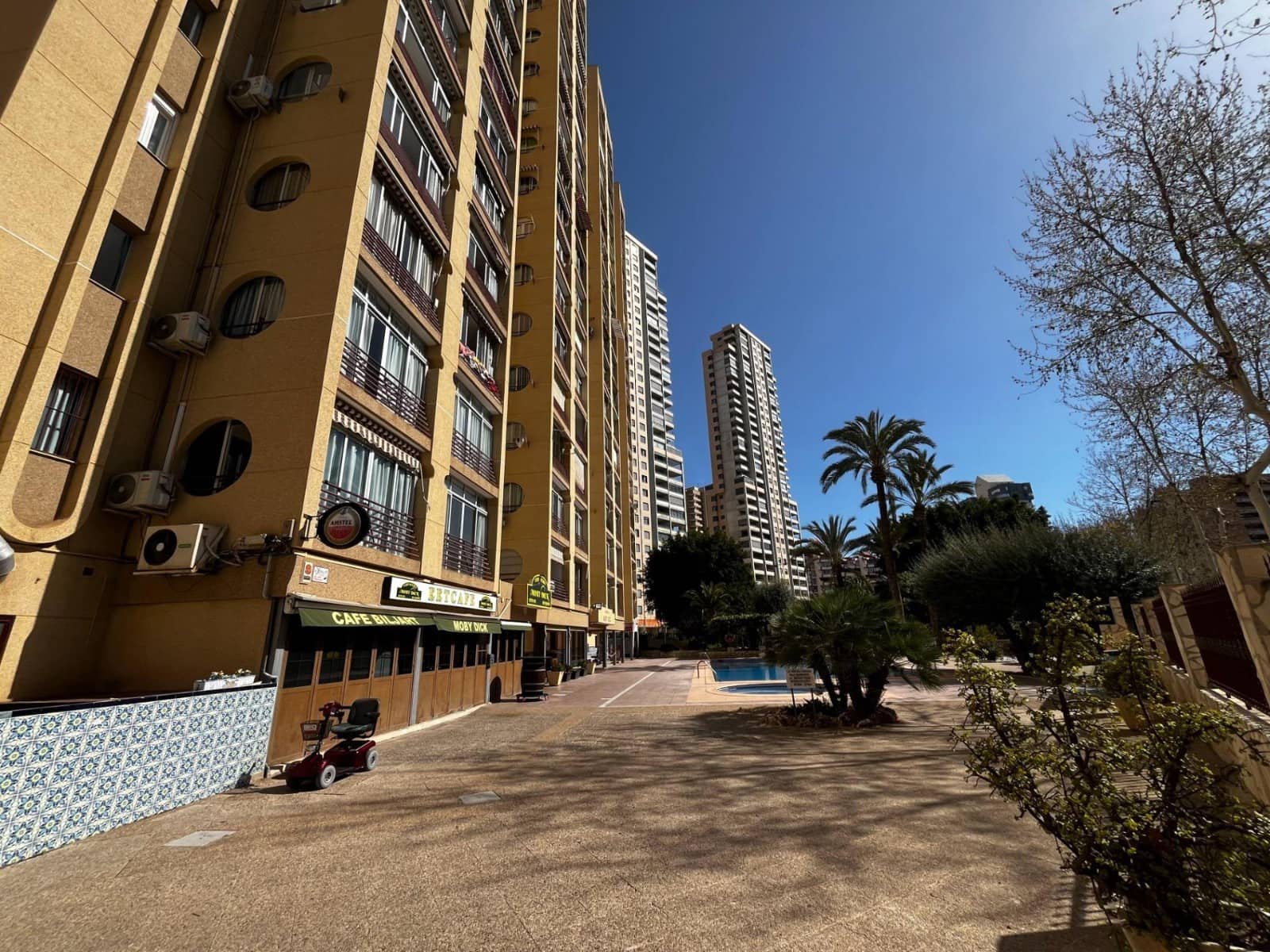 2 sypialnia Apartament przy plaży na sprzedaż w Benidorm z basenem garażem - 204 000 € (Ref: 9241048)