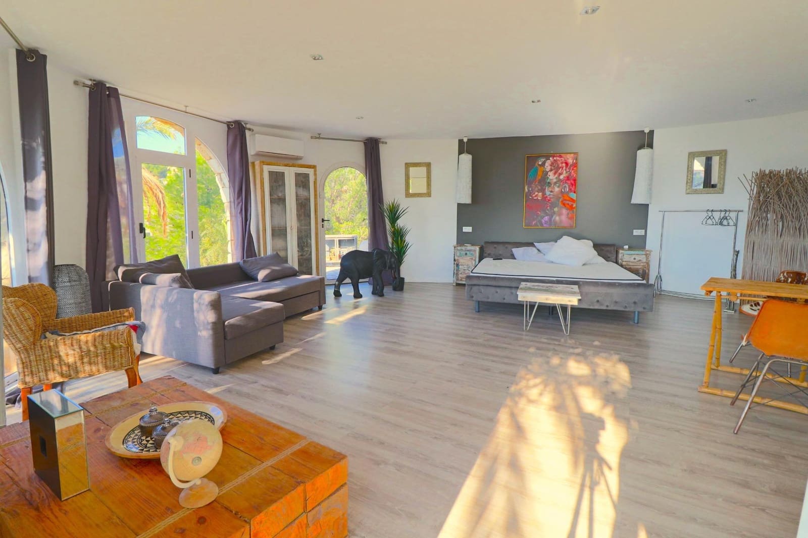 8 bedroom Villa for sale in Coveta Fuma with pool garage - € 2,200,000 (Ref: 9241050)