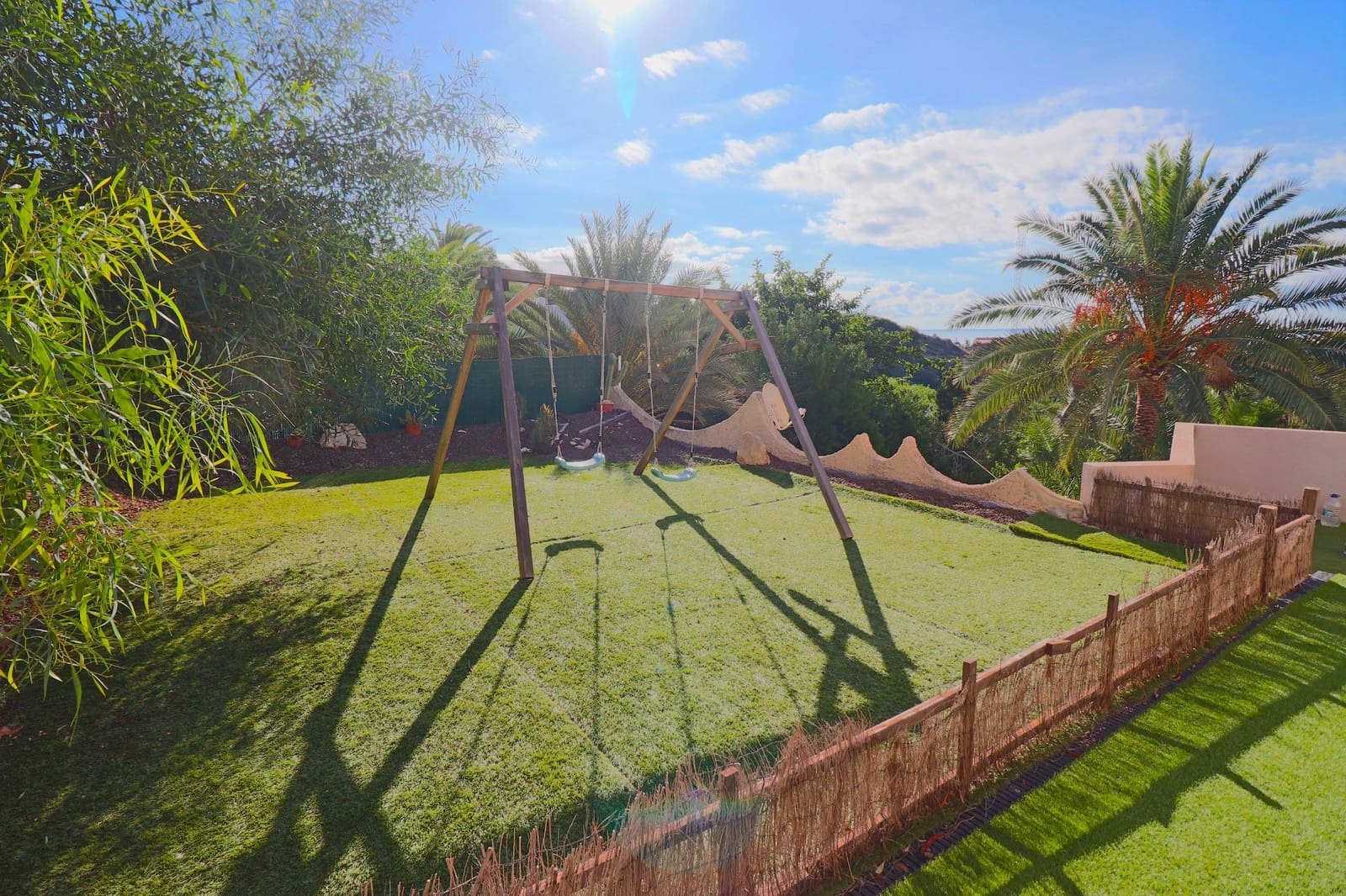 8 bedroom Villa for sale in Coveta Fuma with pool garage - € 2,200,000 (Ref: 9241050)