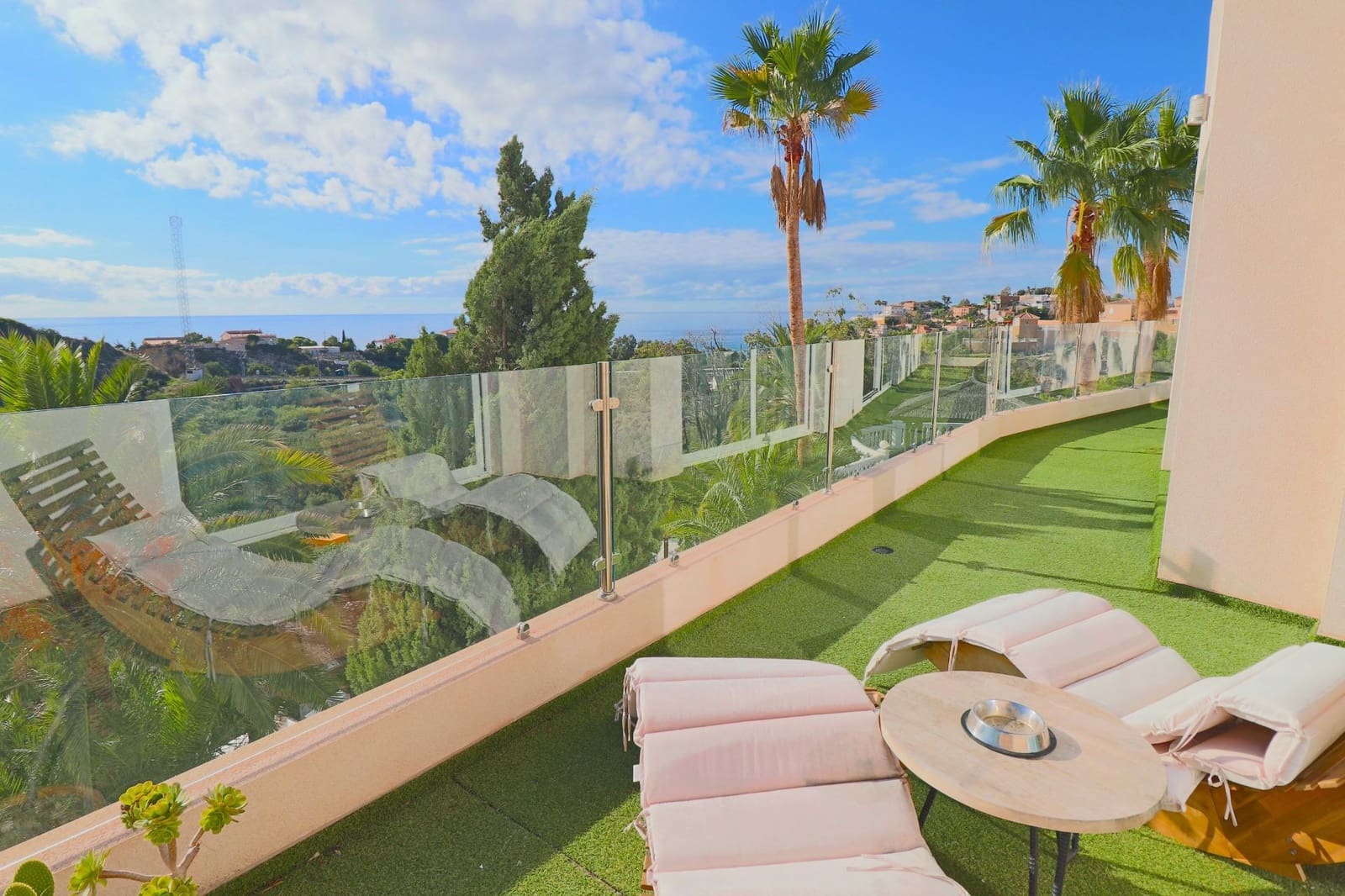 8 bedroom Villa for sale in Coveta Fuma with pool garage - € 2,200,000 (Ref: 9241050)