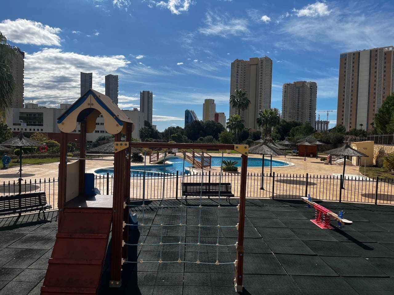 2 camera da letto Appartamento da affitare come casa vacanza in Benidorm con piscina garage - 1.200 € (Rif: 9241051)