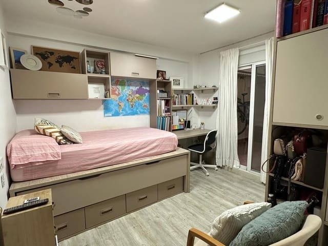 3 makuuhuone Ranta-asunto myytävänä paikassa Casco Antiguo - Puerto, Benidorm - 309 000 € (Ref: 9241052)