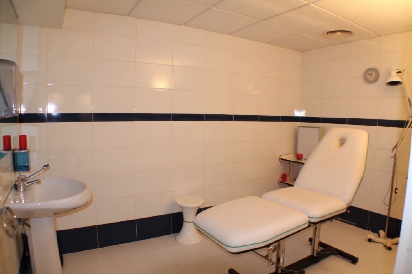 Commercial for sale in Altea - € 848,000 (Ref: 9241054)