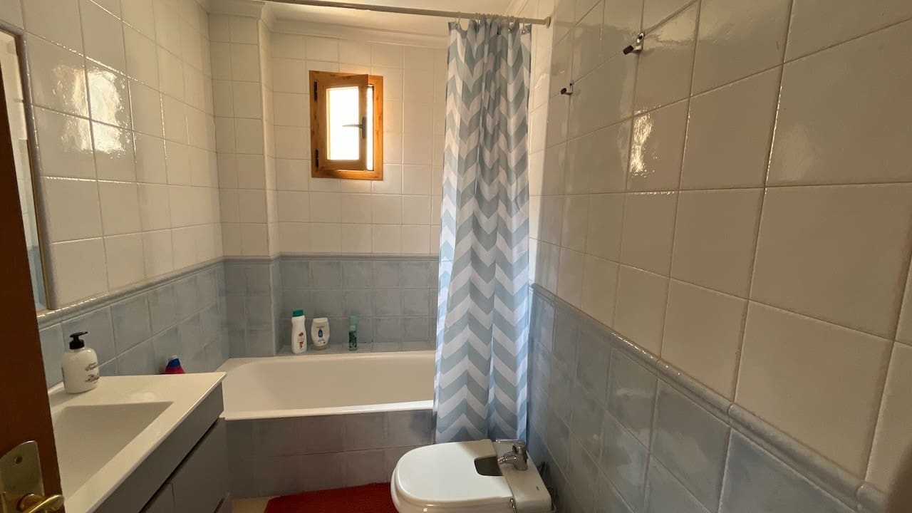 4 quarto Casa em Banda para venda em La Nucia com garagem - 307 000 € (Ref: 9241056)