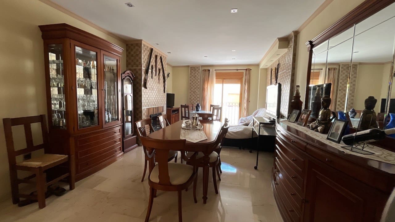 4 quarto Casa em Banda para venda em La Nucia com garagem - 307 000 € (Ref: 9241056)