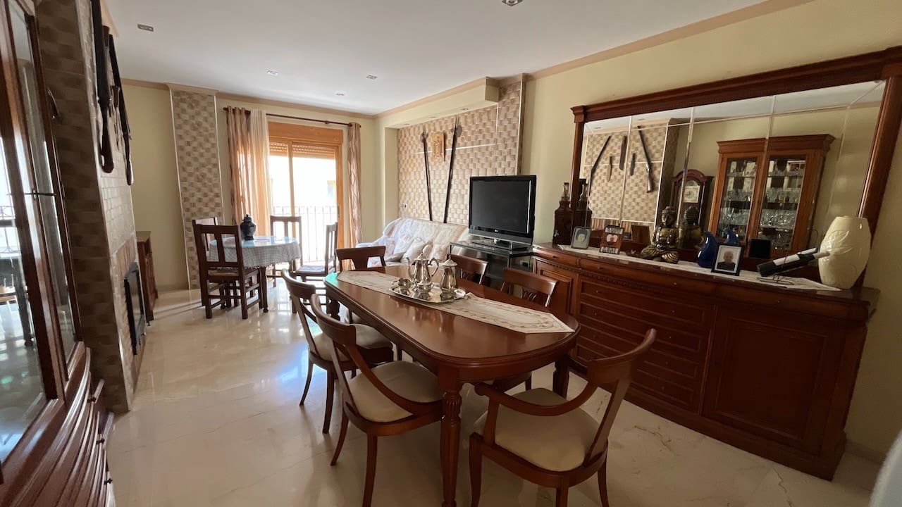 4 quarto Casa em Banda para venda em La Nucia com garagem - 307 000 € (Ref: 9241056)