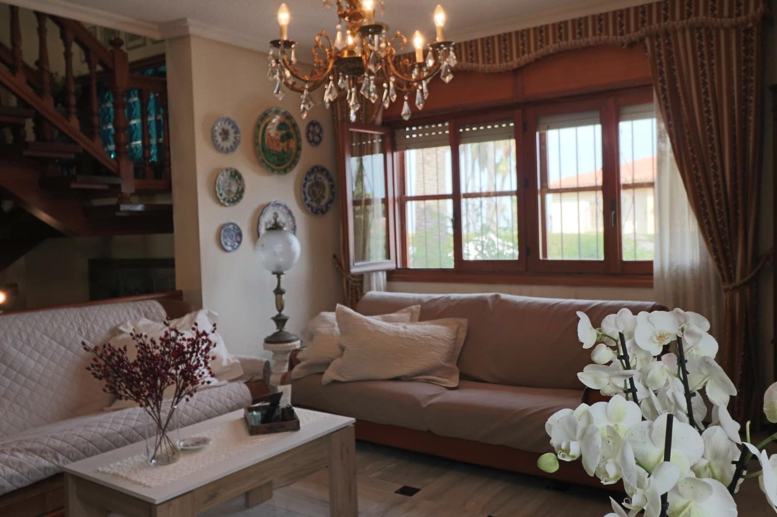 6 quarto Moradia para venda em La Nucia com garagem - 585 000 € (Ref: 9241060)