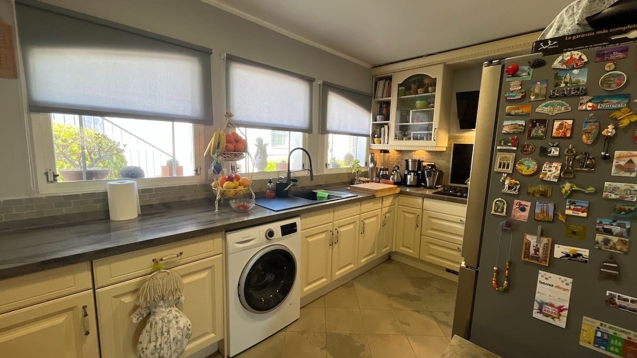 3 soverom Kjedet enebolig til salgs i La Nucia med svømmebasseng - € 325 000 (Ref: 9241061)