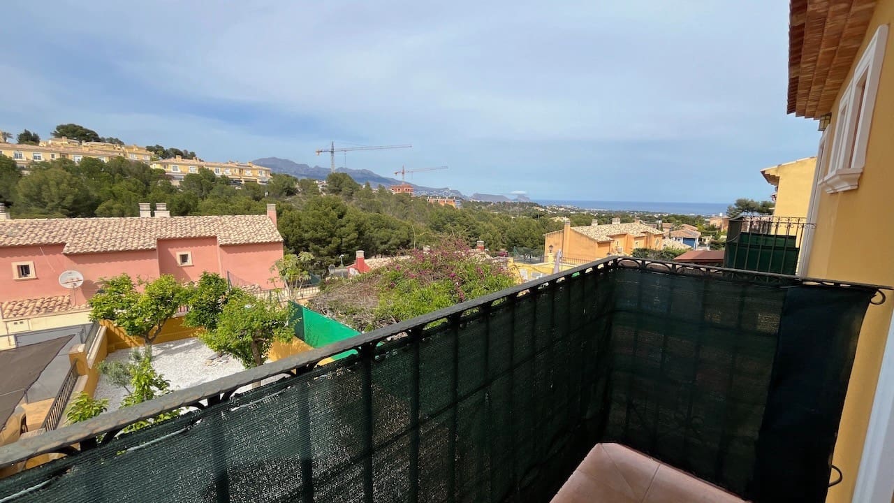 4 soverom Kjedet enebolig til salgs i La Nucia med garasje - € 319 000 (Ref: 9241062)