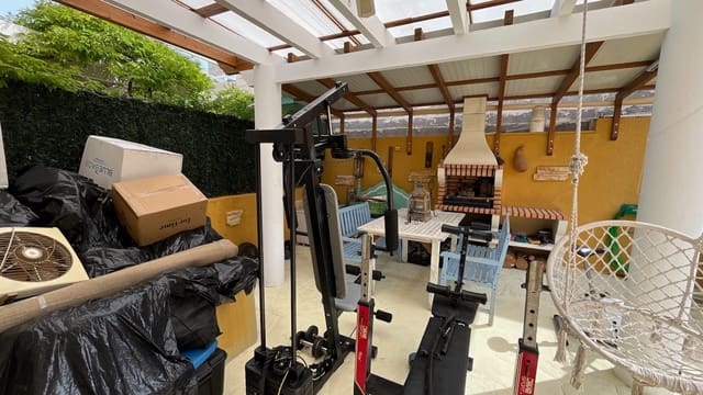 4 soverom Kjedet enebolig til salgs i Barranco Hondo - Varadero  , La Nucia med garasje - € 319 000 (Ref: 9241062)