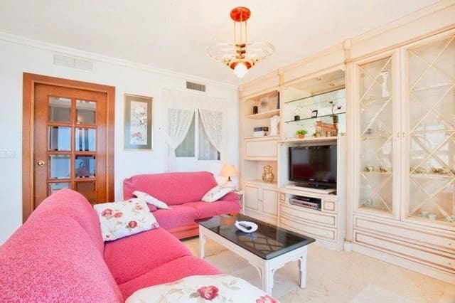 Apartamento de 3 habitaciones en Playa Levante, Benidorm en venta con piscina garaje - 585.000 € (Ref: 9241074)