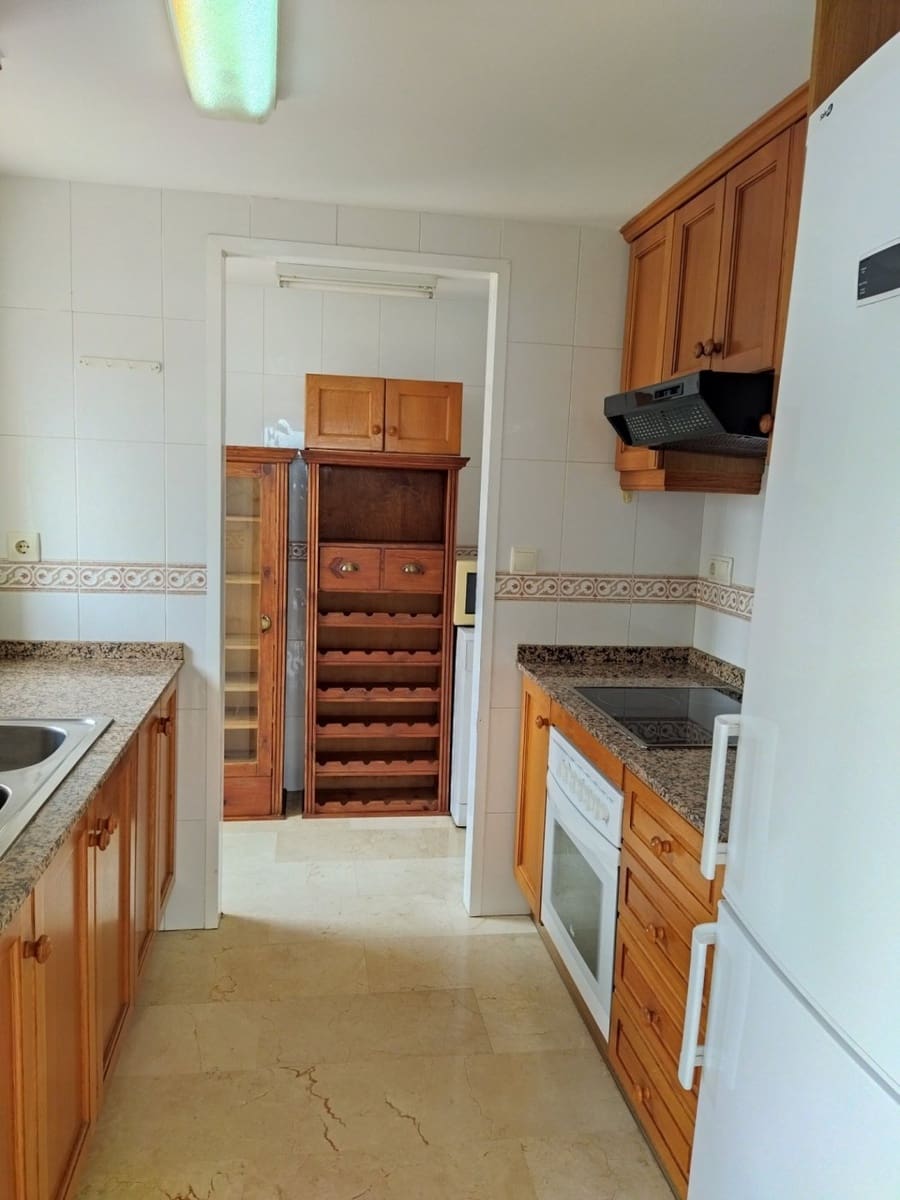 3 soveværelse Lejlighed til salg i Benidorm med swimmingpool garage - € 450.000 (Ref: 9241076)