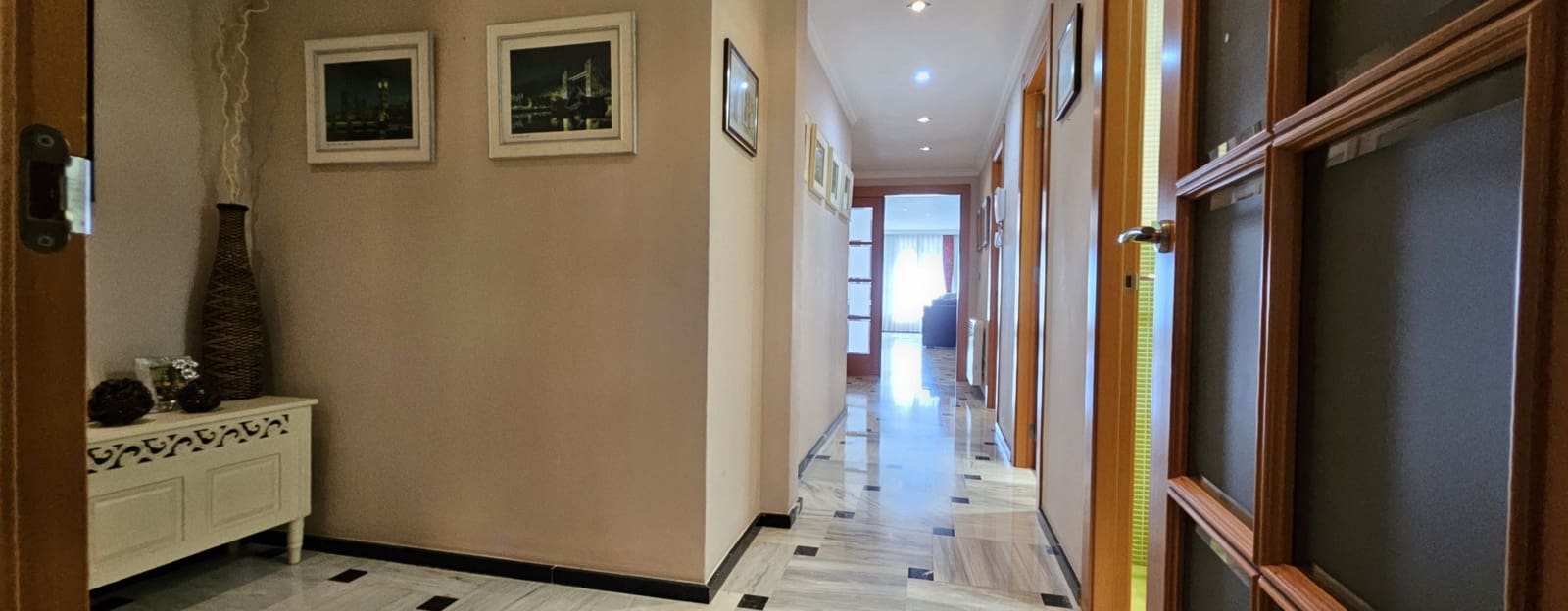 4 soveværelse Lejlighed til salg i Benidorm med garage - € 660.000 (Ref: 9241077)