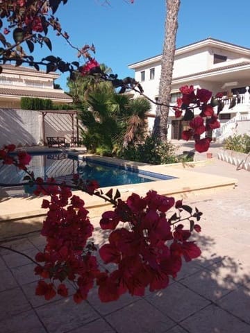 6 soveværelse Villa til salg i Poniente, Benidorm - € 890.000 (Ref: 9241085)