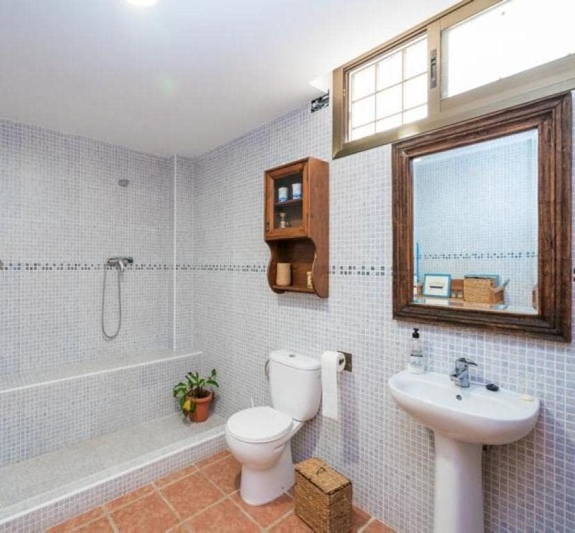 6 sypialnia Willa na sprzedaż w Benidorm - 890 000 € (Ref: 9241085)