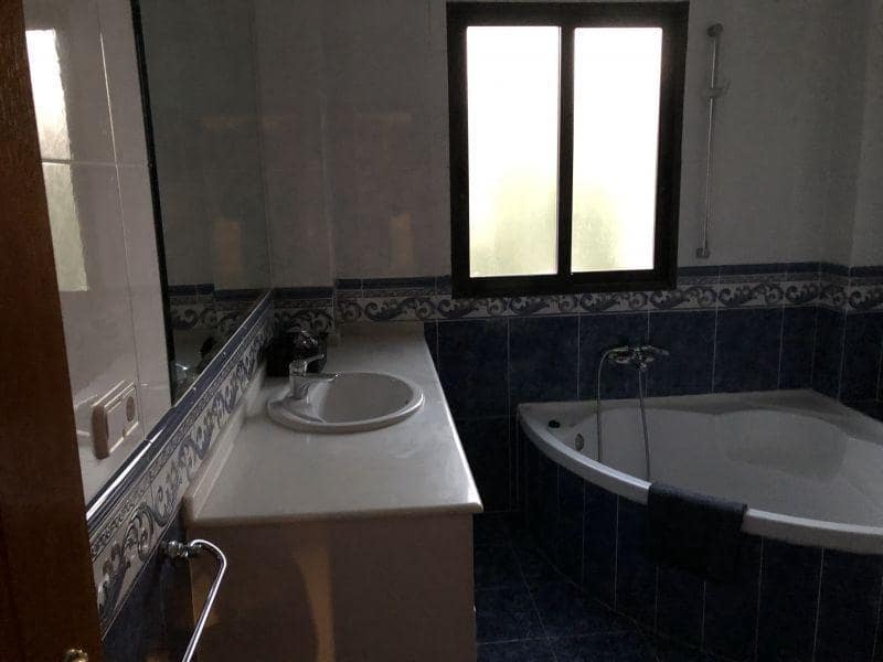 6 sypialnia Willa na sprzedaż w Benidorm - 890 000 € (Ref: 9241085)