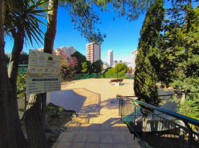 3 chambre Appartement de Plage à vendre à Benidorm avec piscine - 299 500 € (Ref: 9241097)