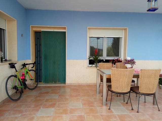 4 soverom Villa til salgs i Yecla med garasje - € 360 000 (Ref: 9241099)