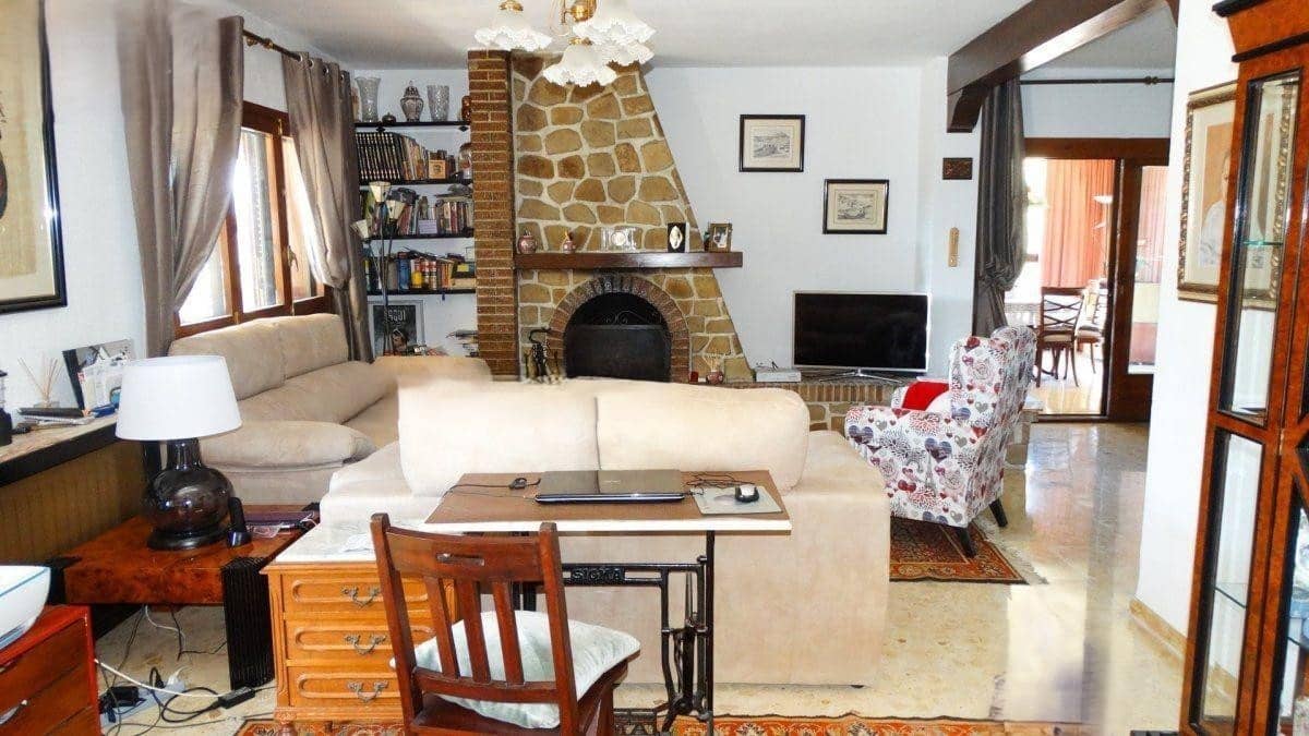 4 bedroom Villa for sale in Benidorm with pool garage - € 640,000 (Ref: 9241105)