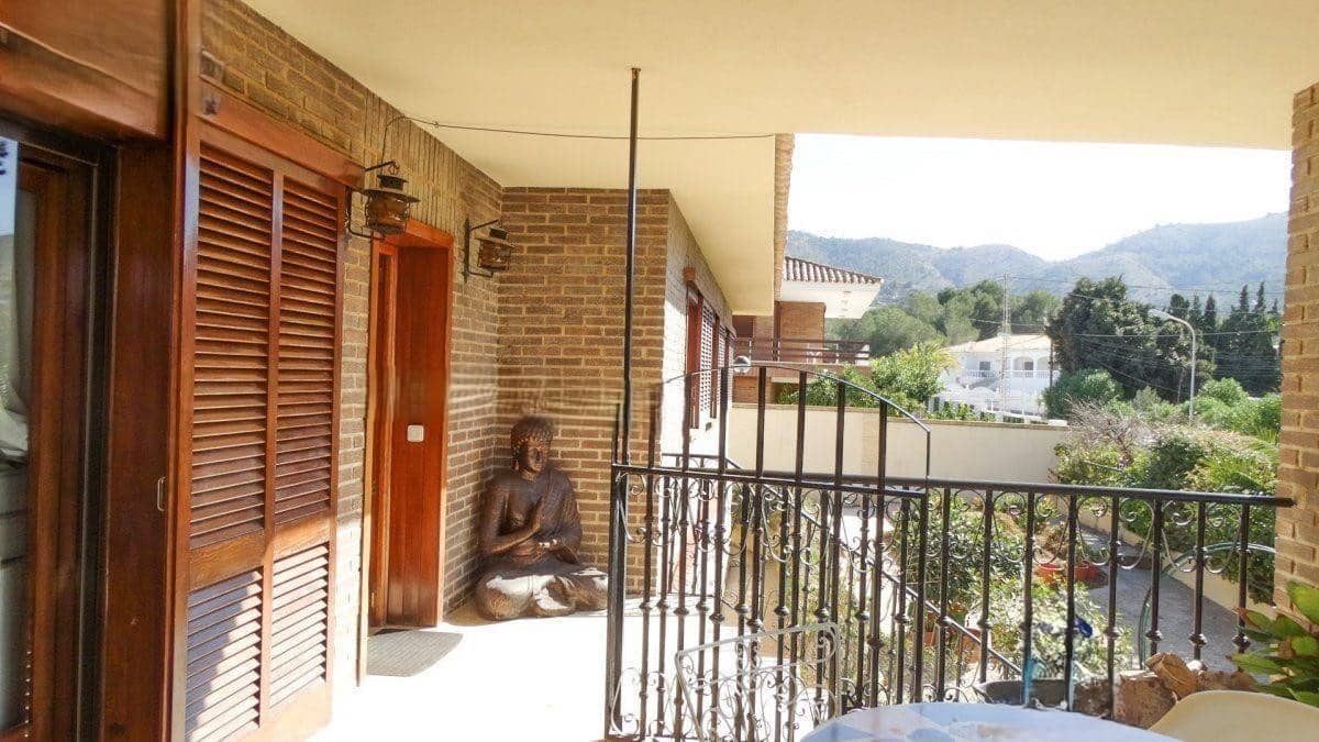 4 bedroom Villa for sale in Benidorm with pool garage - € 640,000 (Ref: 9241105)